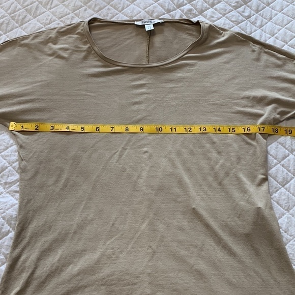 MAXMARA scoop neck 3/4 sleeve jersey knit top fitted scoop neck beige medium - Picture 9 of 10